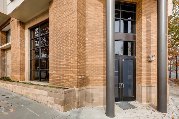 Street-level front entrance, 525 E 6th St, Units 115–117