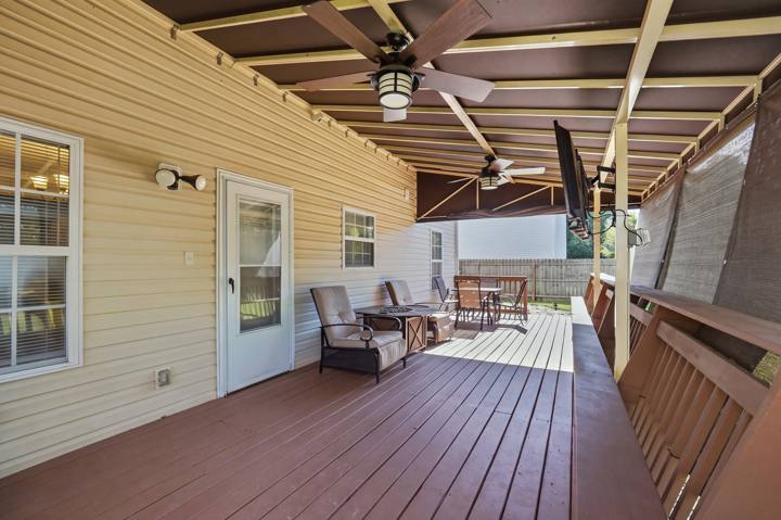 Covered deck, 623 Finborough Court